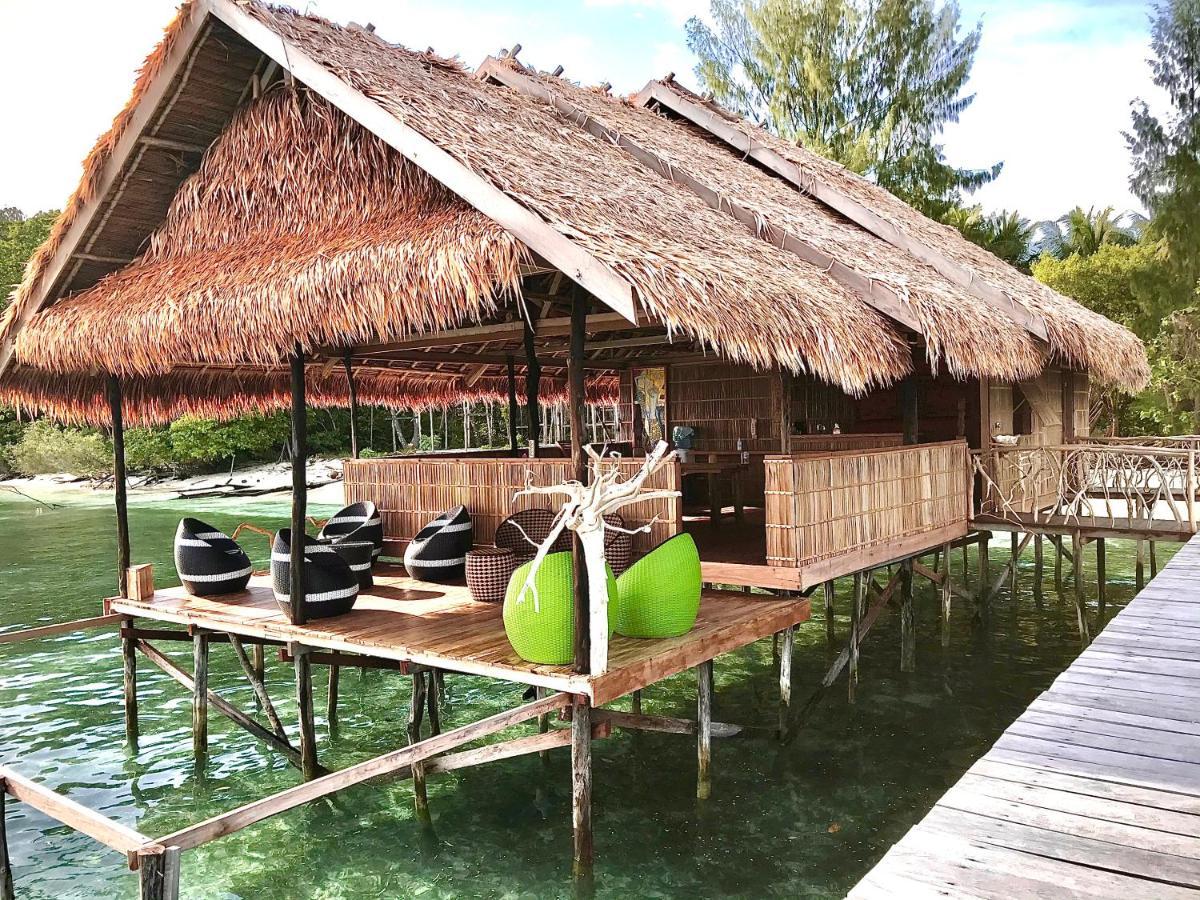 Tabari Dive Lodge Pulau Mansuar Eksteriør billede