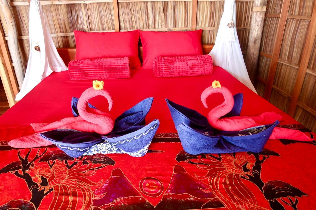 Tabari Dive Lodge Pulau Mansuar Eksteriør billede