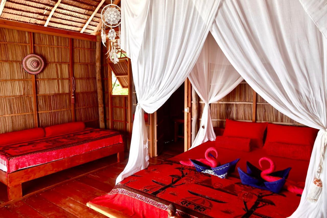 Tabari Dive Lodge Pulau Mansuar Eksteriør billede
