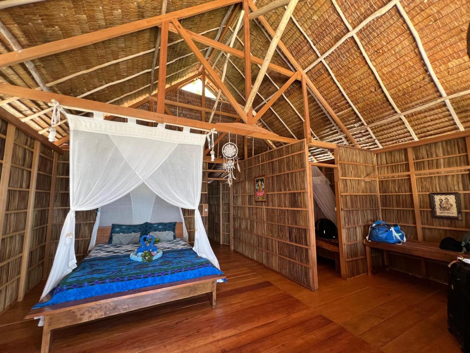 Tabari Dive Lodge Pulau Mansuar Eksteriør billede